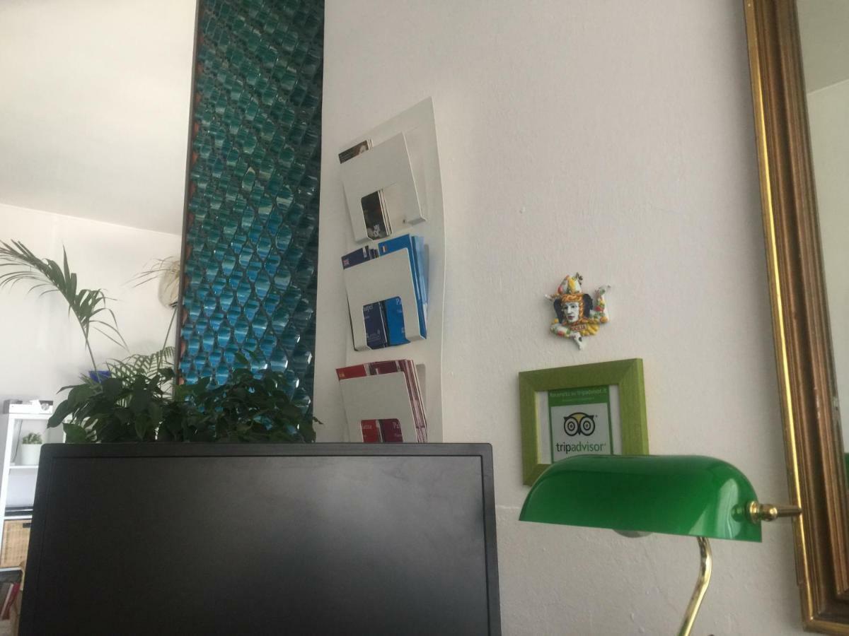 カリーニ A Casa Di Giuseppe 2 Bed & Breakfast エクステリア 写真