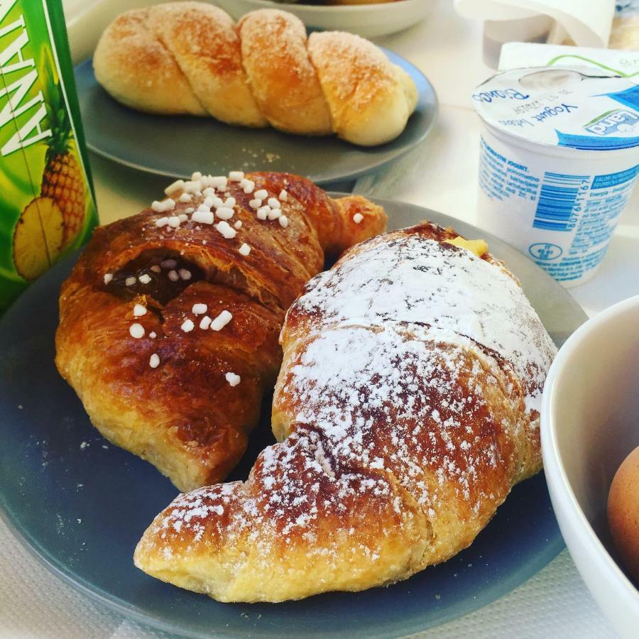 カリーニ A Casa Di Giuseppe 2 Bed & Breakfast エクステリア 写真